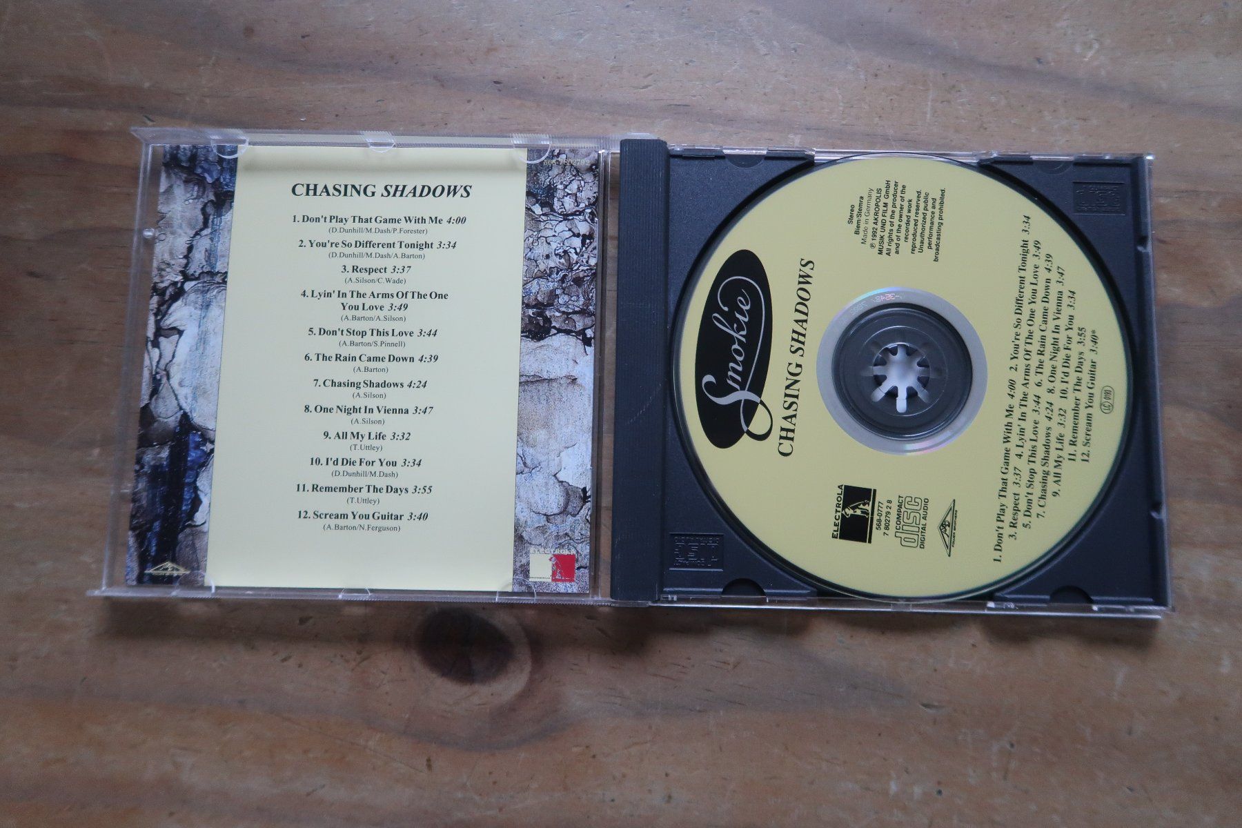 CD: SMOKIE - CHASING SHADOWS - MELODIC ROCK - CD – Usato da Basel venduto da Patiscat 3