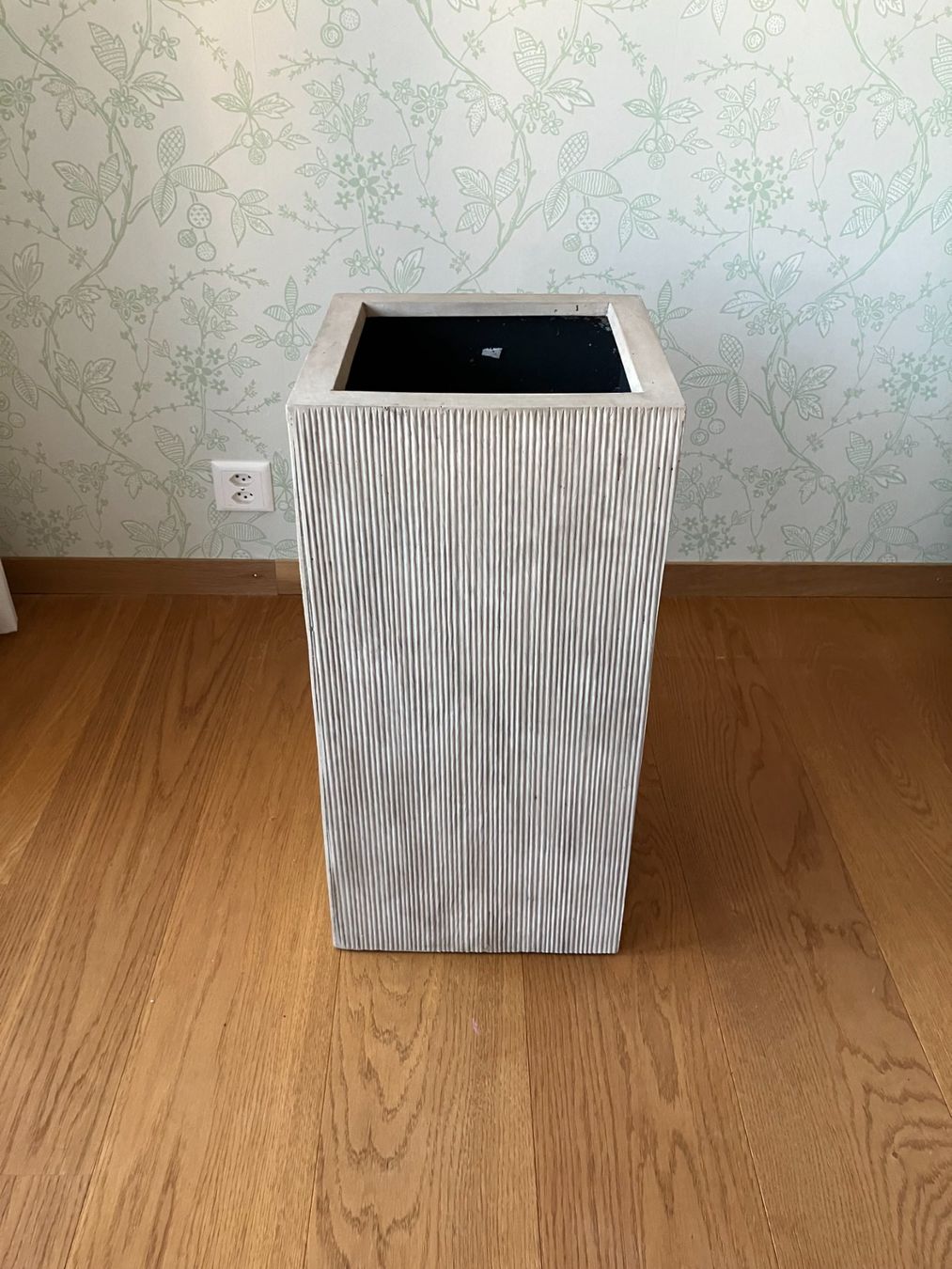 Vasi per fiori: Übertopf – Usato da Unterägeri venduto da Bettsofa123