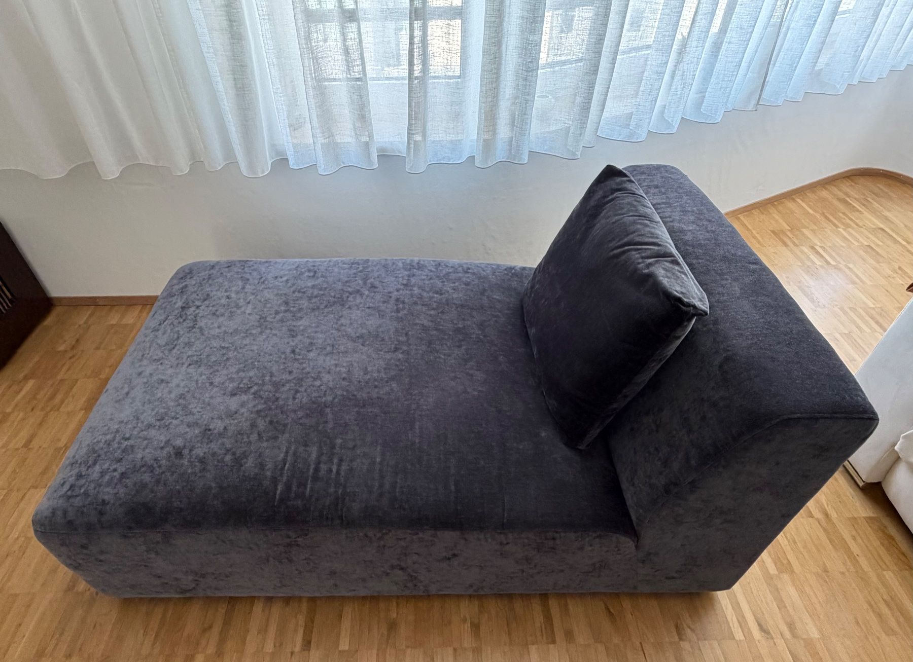 Interio Divani: Lounge Sofa  mit Hocker, 2 Teilige Set, Dunkelgrau Velours – Usato da Zürich venduto da dav_5wb6 1