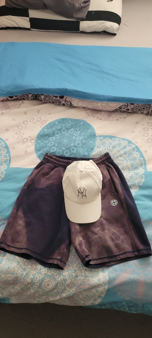 Lotti di vestiti: Short Marque COHL'S taille L/ Coton & Caquette NY neuf – Usato da Vevey venduto da obi_n8zc 1