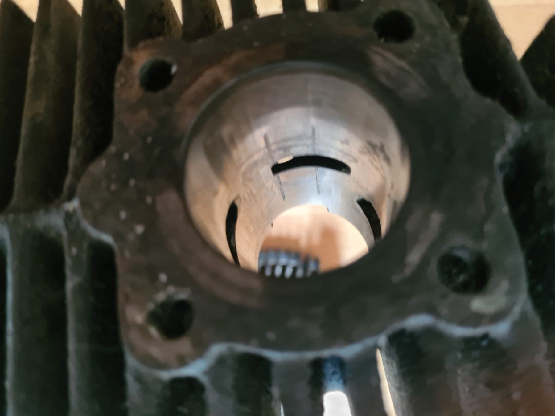 Puch Mofas: Zylinder Austria PUCH Original Guss mit Ansaug – Defekt aus frümsen von Sailem 2