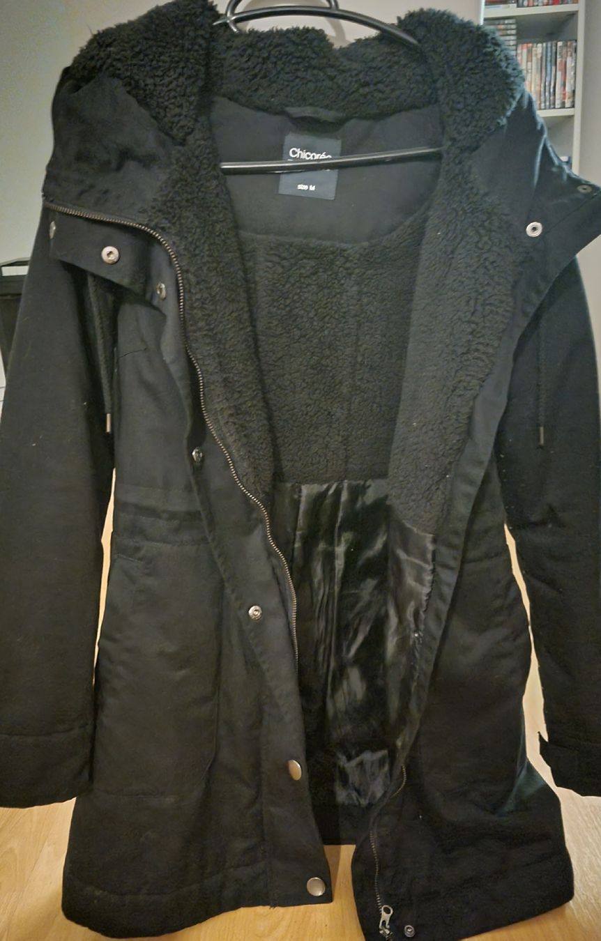 Only Cappotti: Only Damen Winterjacke Gr. M warm Teddyfutter schwarz – Usato da Langnau am Albis venduto da bro_lh5f