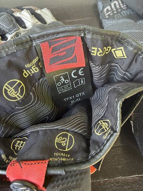 Altri accessori da uomo: FIVE TFX1 GTX MOTORRADHANDSCHUHE – Usato da Luzern venduto da Nufi6 1