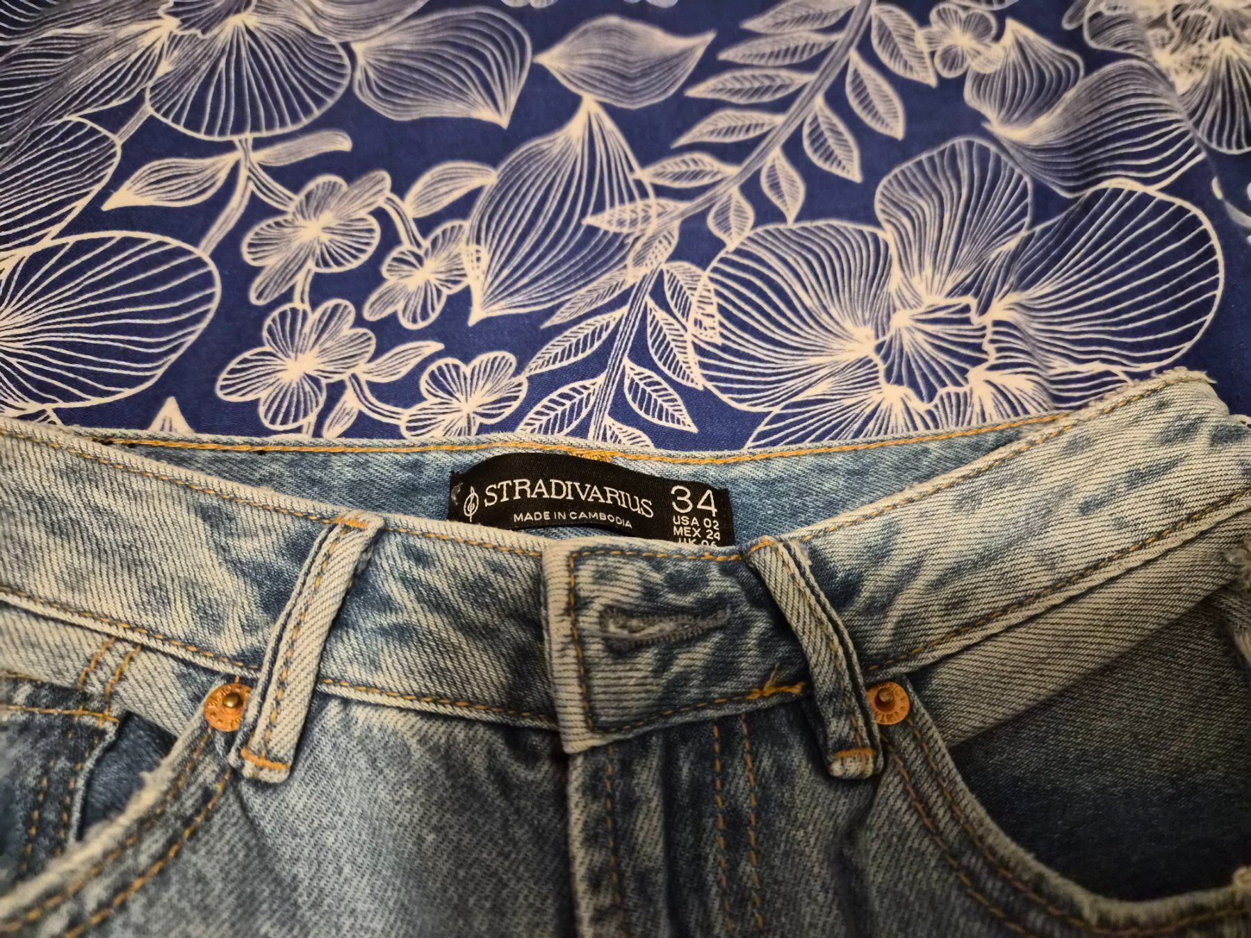 Stradivarius Jeans: Jeanshose stradivarius gr 34   nr17 – Nuovo (secondo la descrizione) da Dietikon venduto da Eleda 2