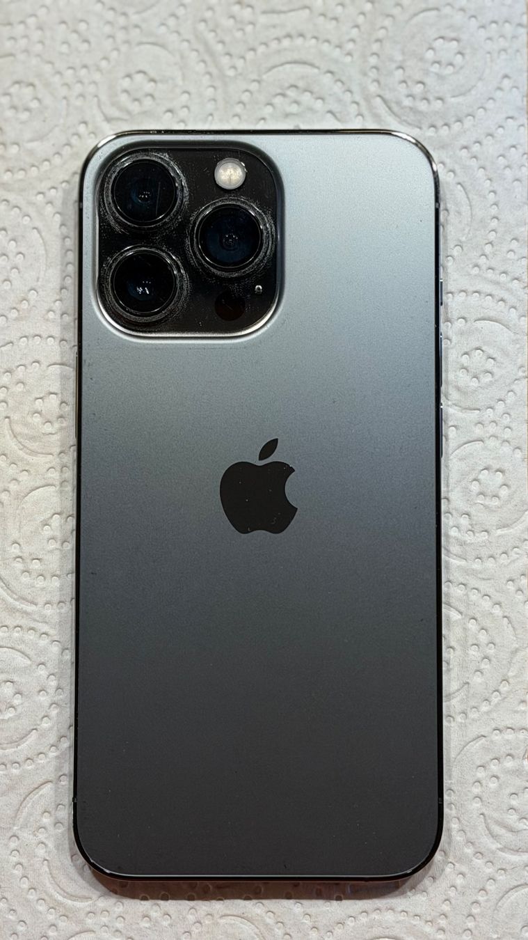 Apple Telefoni cellulari / Smartphones: iPhone 13 Pro Graphite 128 GB - Top Zustand – Usato da Baettwil venduto da Schmidy25