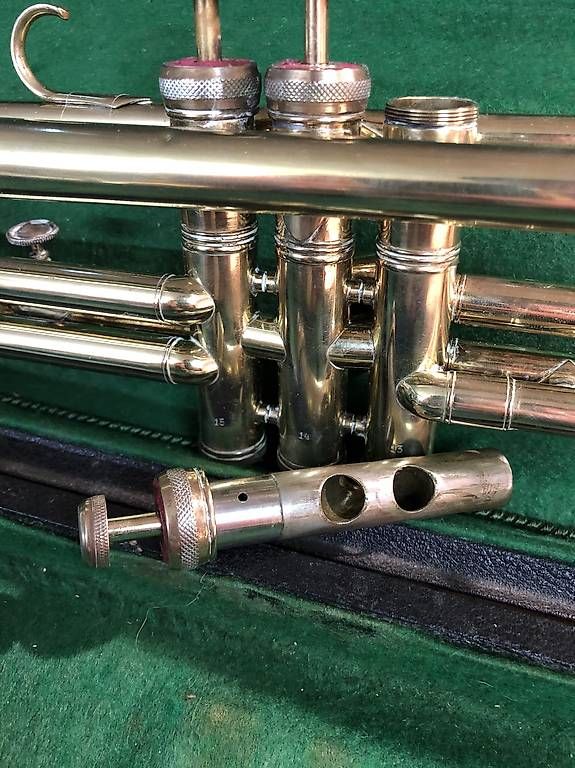 Strumenti musicali: Old Style Schüler-B Trompete> revidiert – Usato da Villnachern venduto da focusride 4