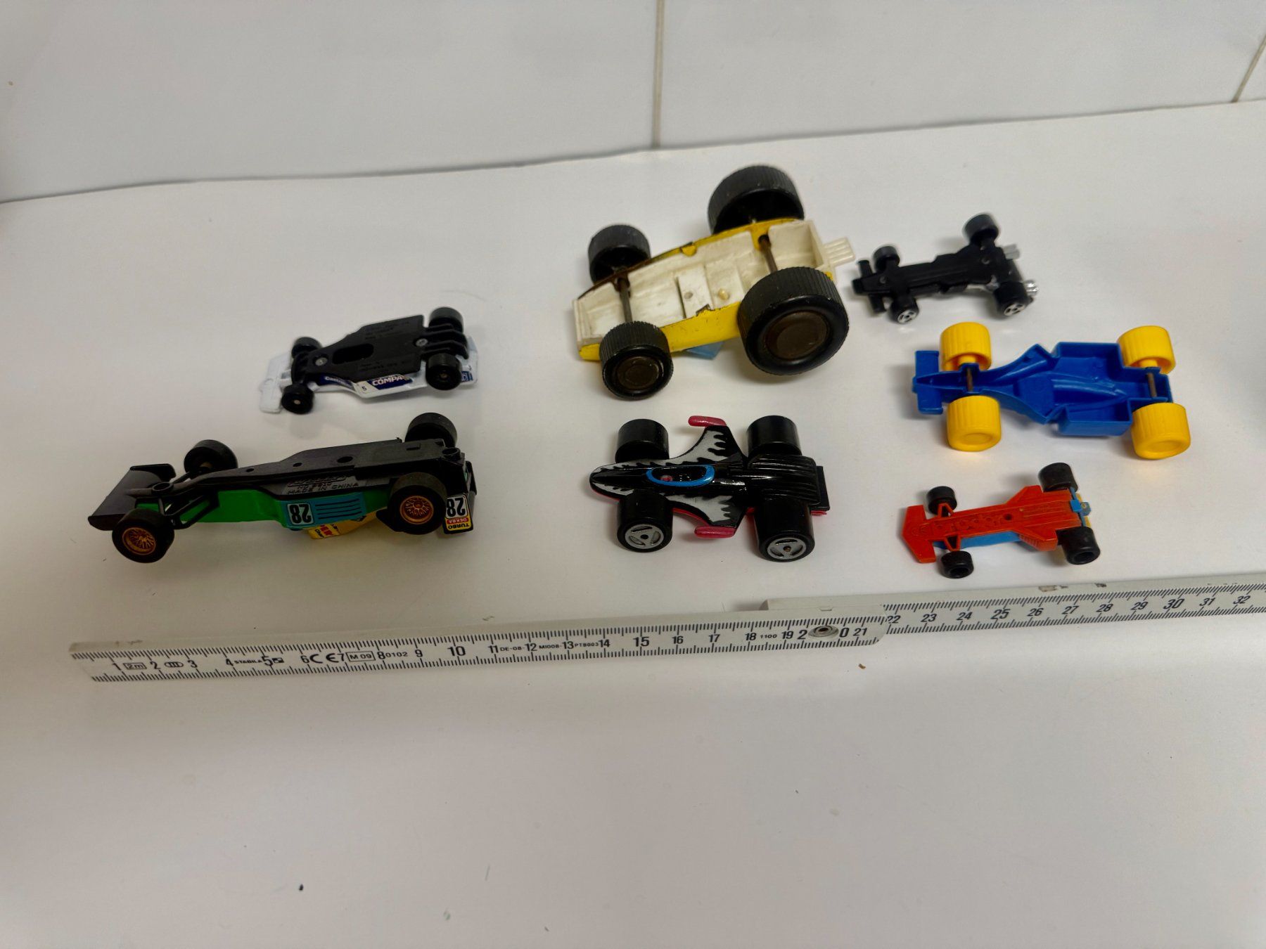 Modellini d'auto: Rennwagen Konvolut Metall - Kunststoff 242 – Usato da Kerzers venduto da tisyayasuBE 2