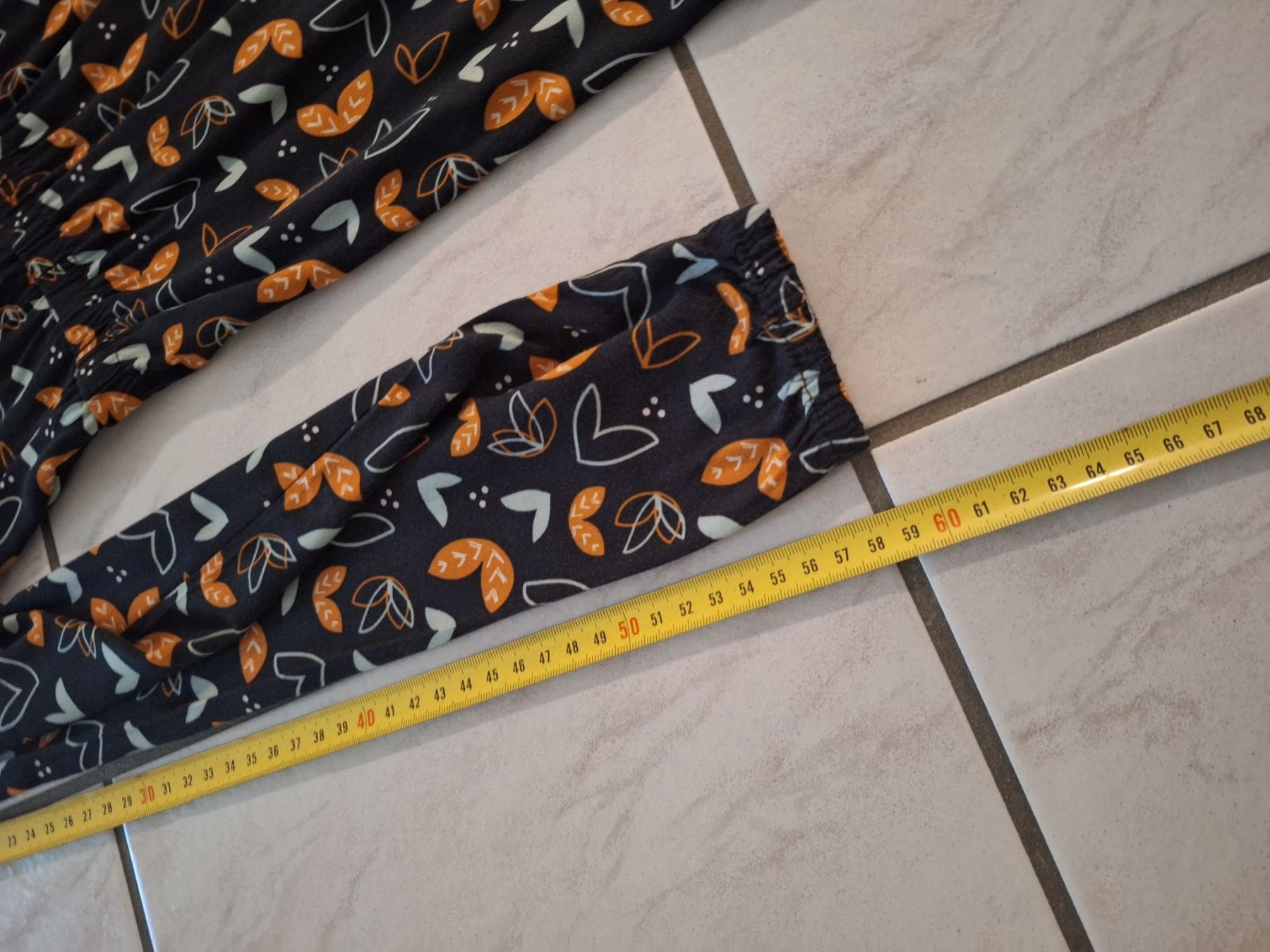 Vestiti & Gonne: Schönes Herbstkleid mit Muster, Gr 36 – Usato da Biberist venduto da rospel 1