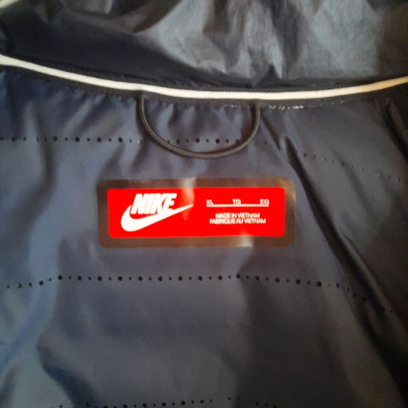 Nike Giacche: Nike Daunenjacke/ Strickjacke, Grösse XL, – Usato da wädenswil venduto da saschmi1973 2