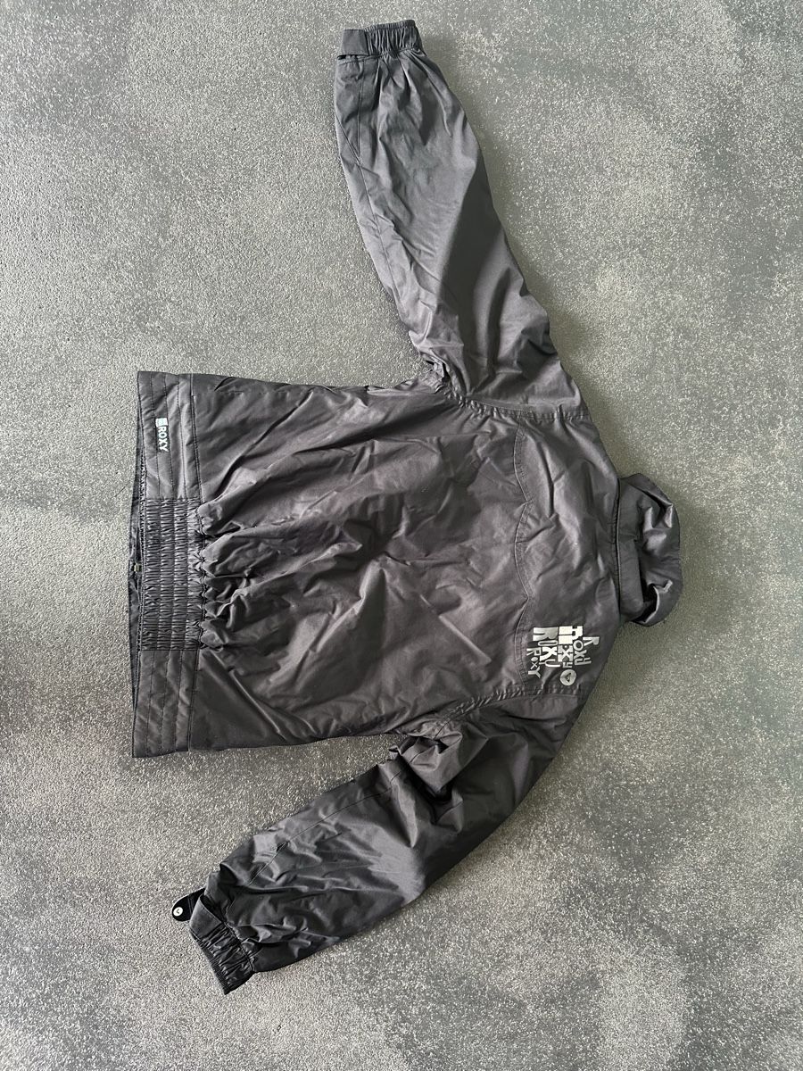 Roxy Giacche: Schwarze Roxy Skijacke – Usato da Romanshorn venduto da laa_279h 1