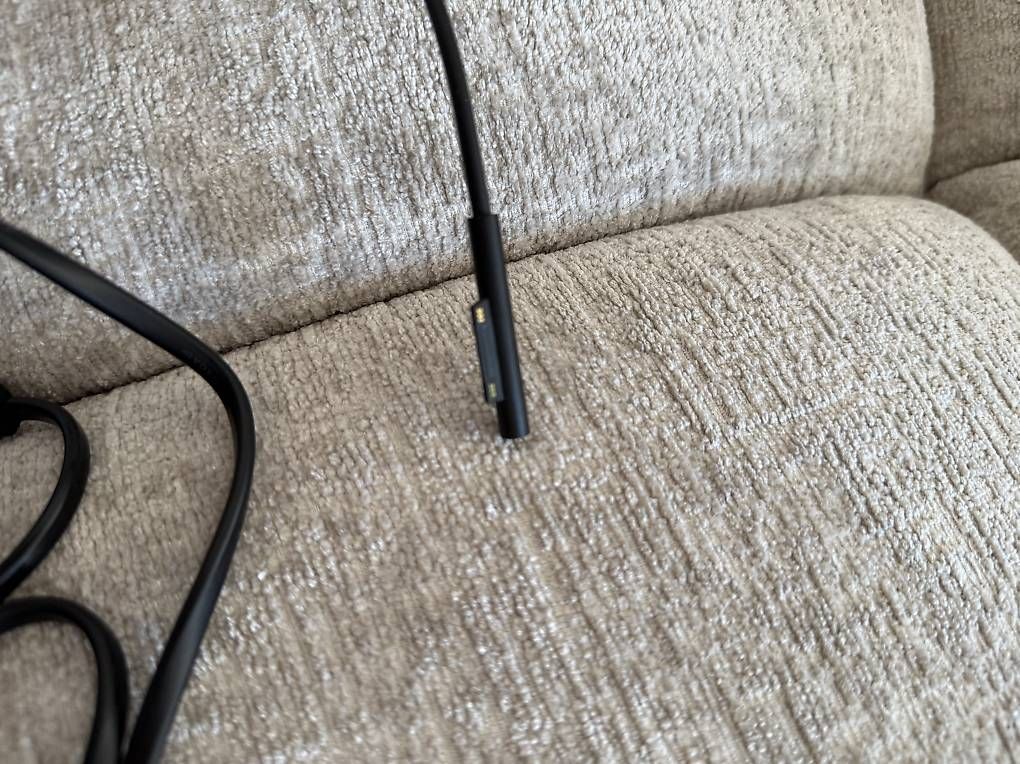 Ladegerät: 65 Watt Surface Connect Ladekabel – Gebraucht aus Olten von alb_l6pz 1