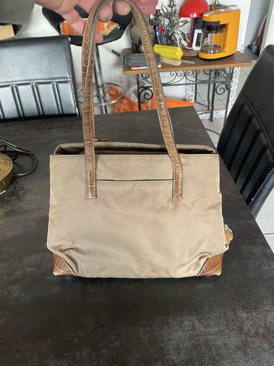 Prada Borse da donna: Sac à Main Prada Nylon Cuir – Usato da Vallamand venduto da Bricbracbroc82 1