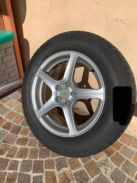 Sonstiges Schreiben & Zeichnen: Vendo pneumatici invernali – Gebraucht aus Arzo von ele_7qdp 3