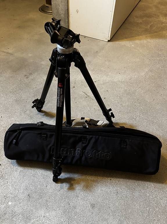 Treppiedi & Teste: Manfrotto 144 Stativ Tripod – Usato da Zürich venduto da h4llo 3