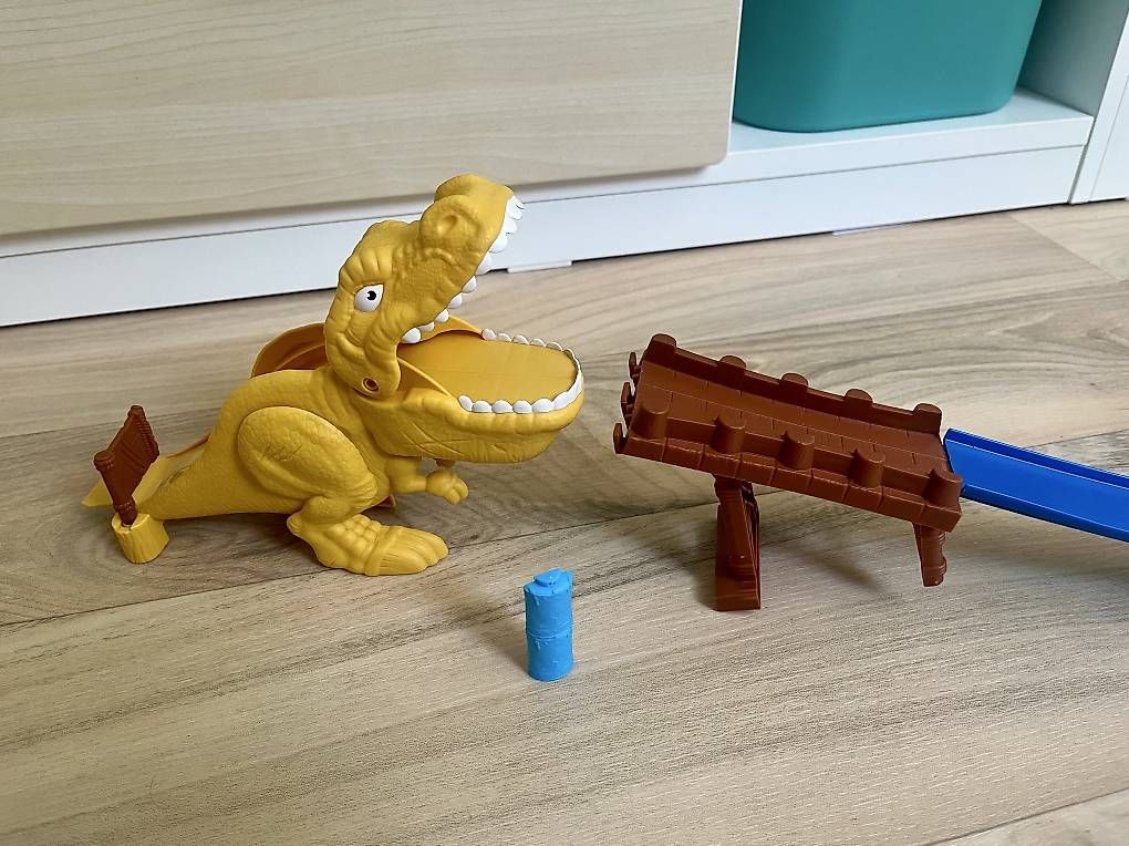 Giocattoli: Looping petites voitures  – Usato da Sugiez venduto da Essenti3L 1