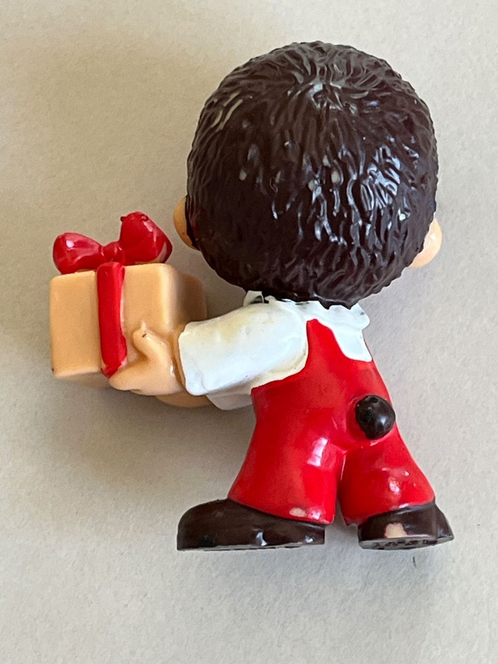 Bullyland Statuette: Monchichi Figur von Bully von 1981 mit Geschenk – Usato da Winterthur venduto da Wusa01 1