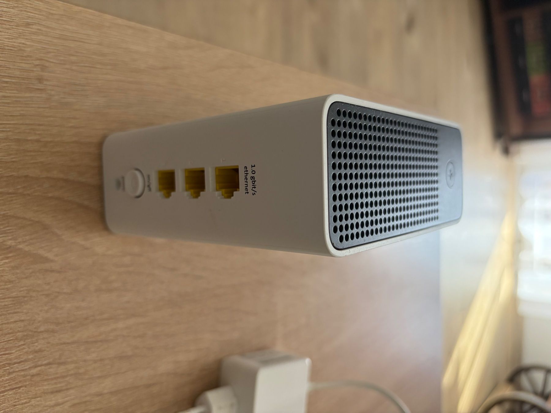 Swisscom Wlan: Swisscom Wifi Box 2 – Gebraucht aus Tentlingen von Marcel235