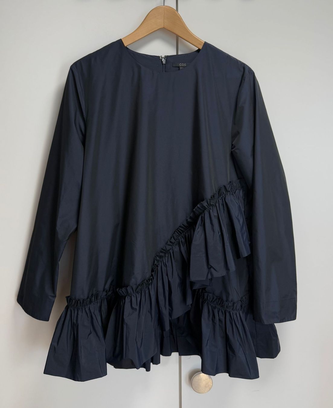 Cos Blusen: COS Damenbluse Gr. 42 – Neu (gemäss Beschreibung) aus Frauenfeld von LIL_NA