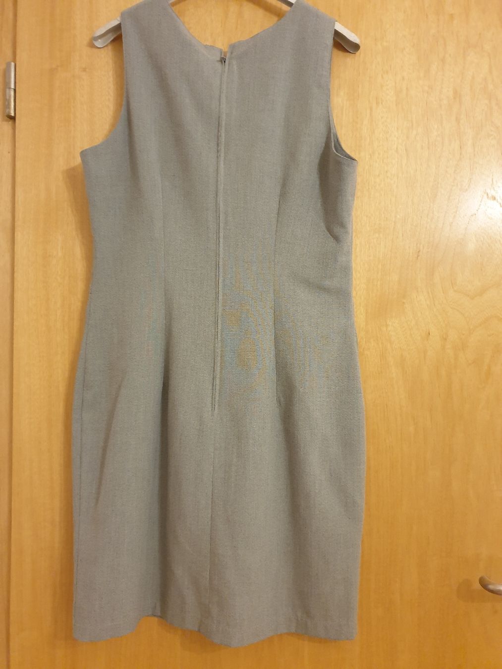 Vestiti: Robe classique vintage, S, grise, 56%viscose – Usato da Neuchâtel venduto da Verenas12 1