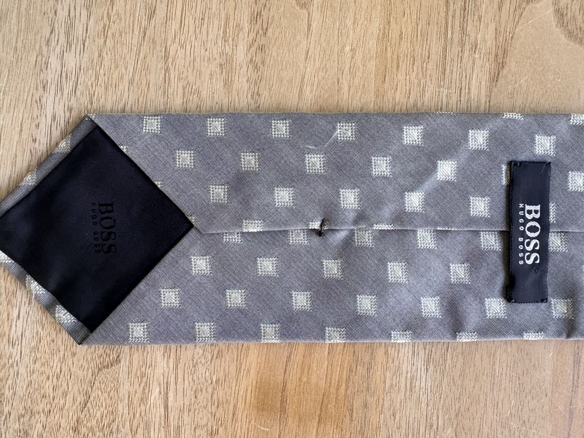 Hugo Boss Cravatte: Krawatte Hugo Boss Silk – Usato da Herrliberg venduto da Mirika 3