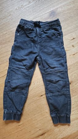 Kinder Jeans Hose grau mit Bündchen gebraucht 110/116