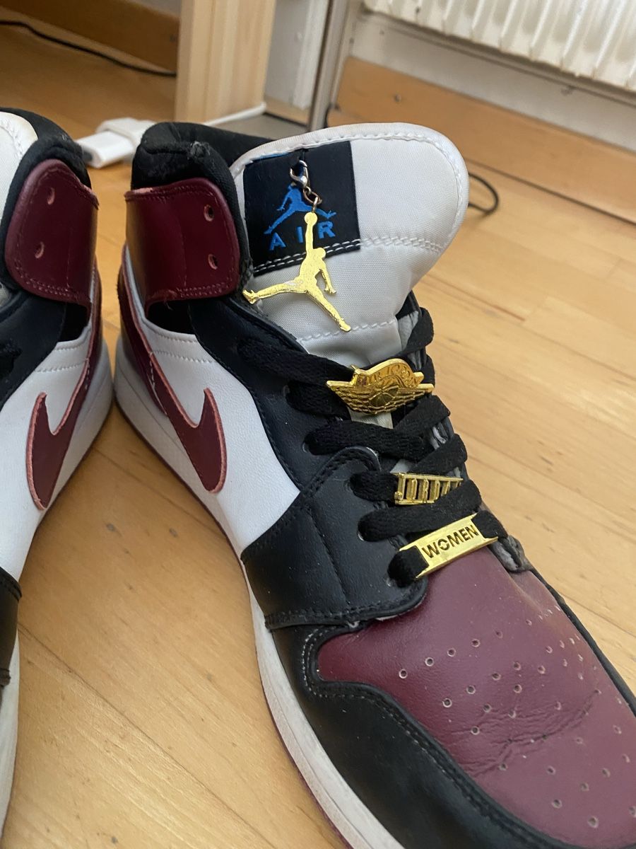 Jordan Scarpe da donna: Air Jordan Mid SE Dark Beetroot – Usato da Zürich venduto da jus_d9kb 1