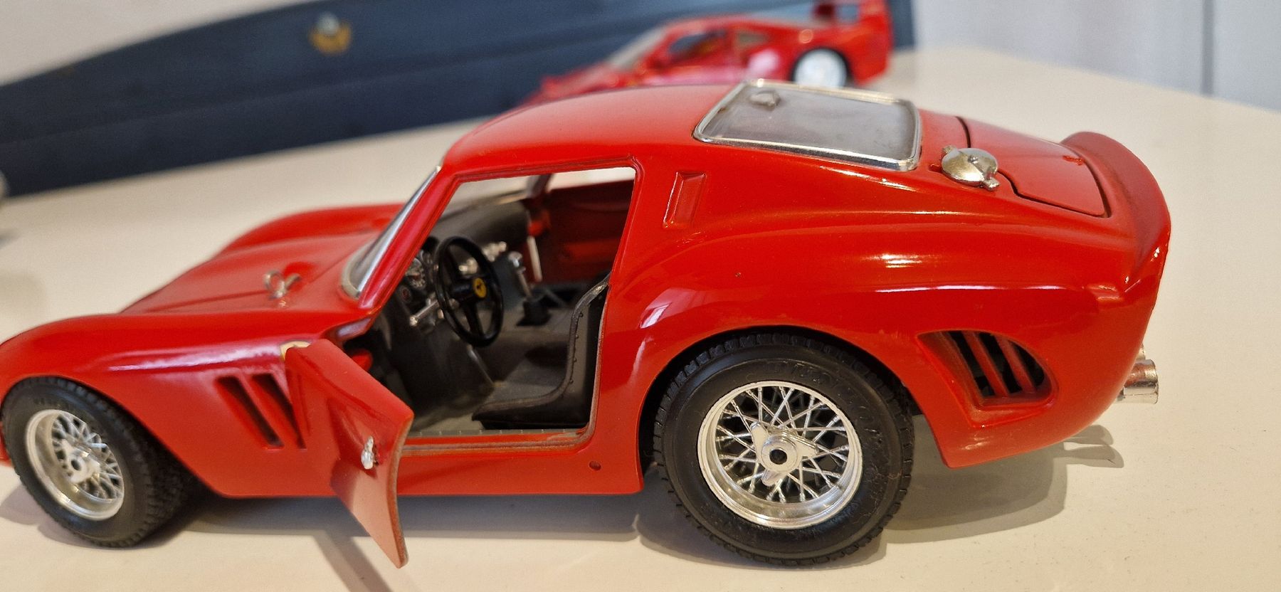 Bburago Modellini d'auto: Ferrari GTO 250   – Usato da Burgdorf venduto da maj_swz8 3
