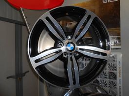 2 jantes neuves en alu BMW 8 x 18 noir poli