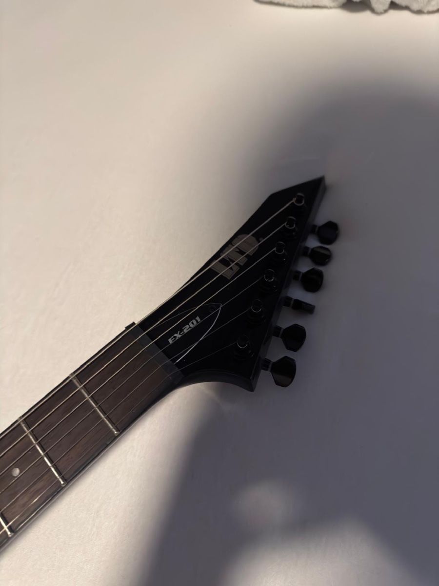 Esp Musikinstrumente: E Gitarre ESP LTD EX-201 in der Explorer form – Neu (gemäss Beschreibung) aus Bonaduz von SanOgg79 3