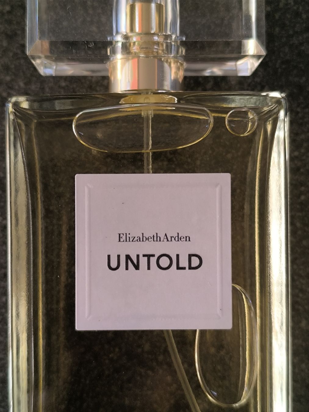 Parfums & Eau de Toilette: Neues Eau de parfum UNTOLD,Elisabeth Arden – Neuf avec emballage d'origine à Schaffhausen par gab_v5qf 1
