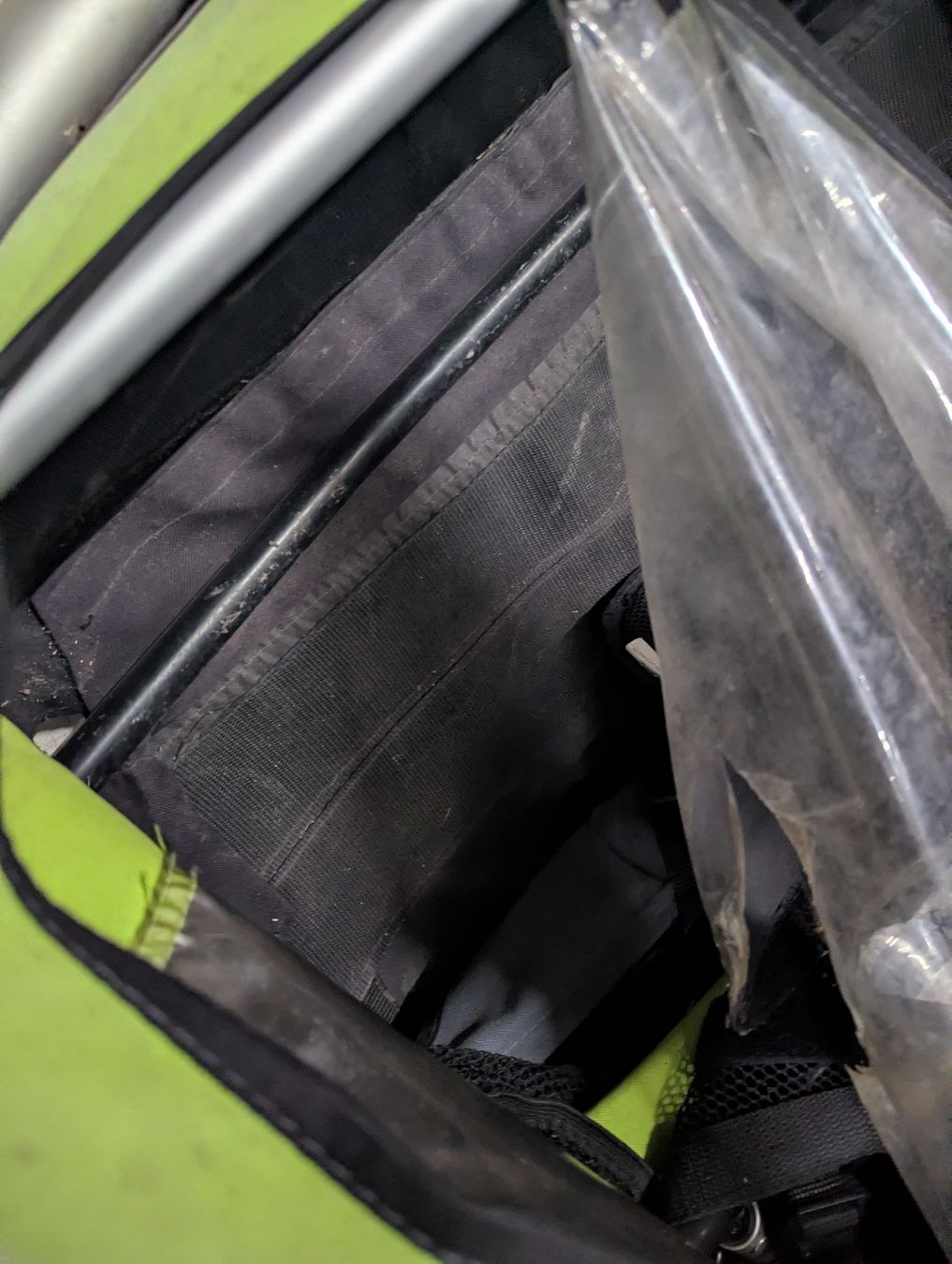 Croozer Rimorchi: Croozer für 2. Ab 1.-Fr – Difettoso da Bülach venduto da alex_raul 2