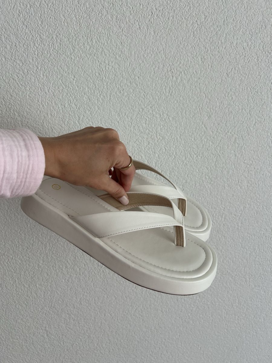 Chaussures femmes: Flip Flops weiss Grösse 39 – D'occasion à Chur par faja7000 5