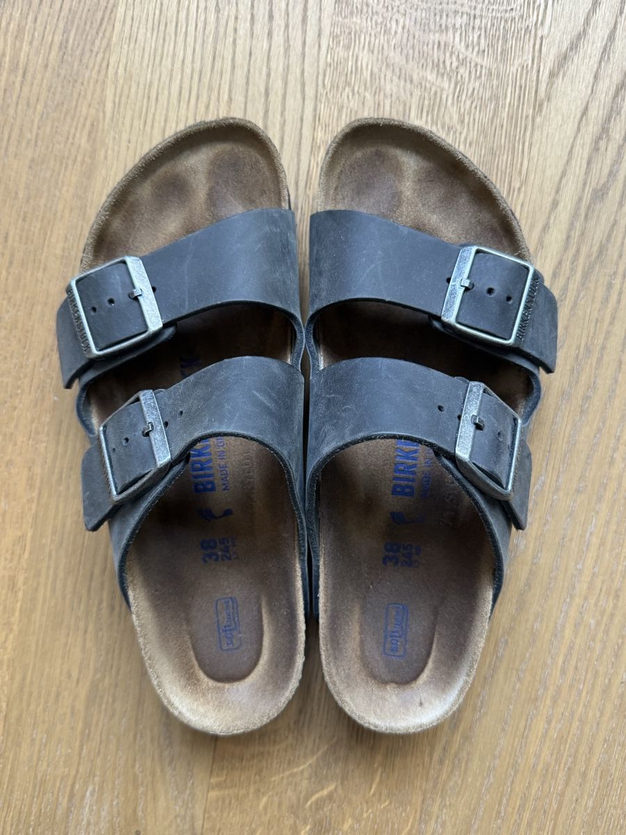 Birkenstock Chaussures femmes: Birkenstock Arizona, Grösse 38 – D'occasion à Basel par Nadine_Lorena