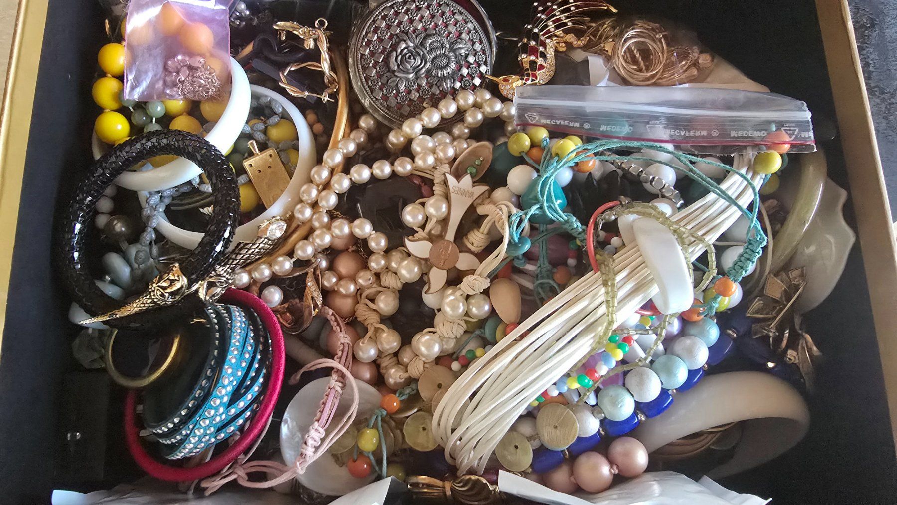Altri gioielli: Schmuck Konvolut 2,3 Kilogramm – Usato da Duebendorf venduto da Dguguseli 4