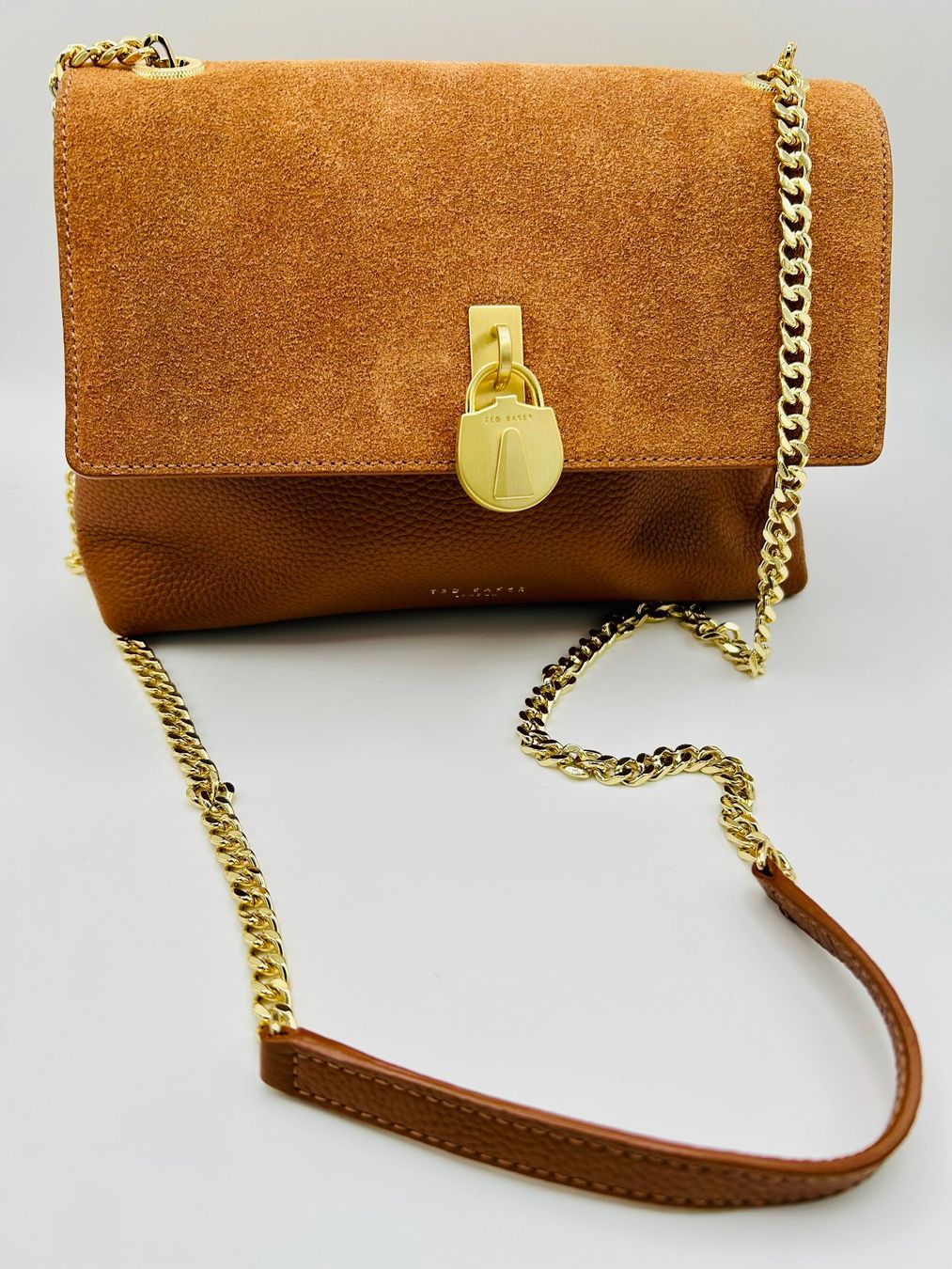 Taschen für Damen: Ted Backer Schultertasche – Gebraucht aus Turgi von dewi2003