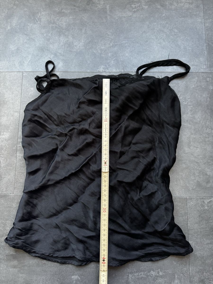 H&M Top: Black Lace Cami Top - Top mit Spitze – Usato da Zürich venduto da forestF4iry 3