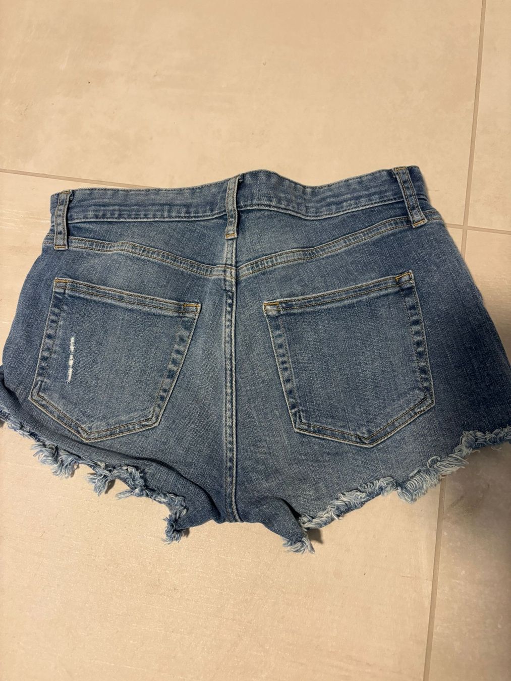 H&M Jeans: Hot Pants – D'occasion à Bülach par cf96 1