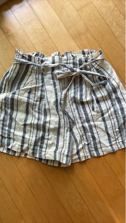 Sommerliche Hose mit Bindegürtel, Grösse xs