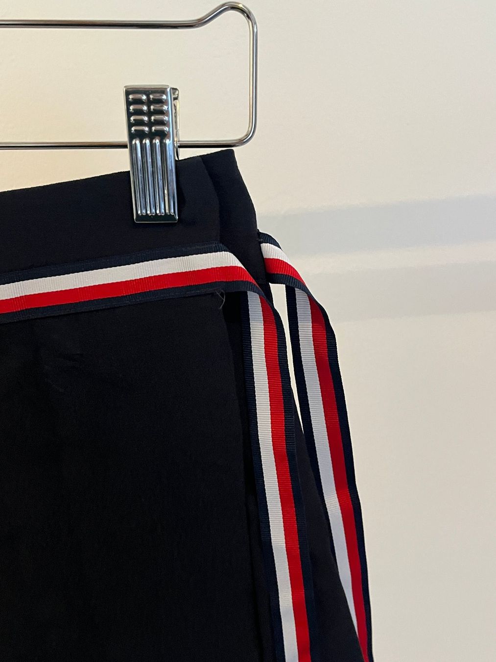 Tommy Hilfiger Gonne: Jupe bleu-marine, Tommy Hilfiger – Usato da Savagnier venduto da taianab 1