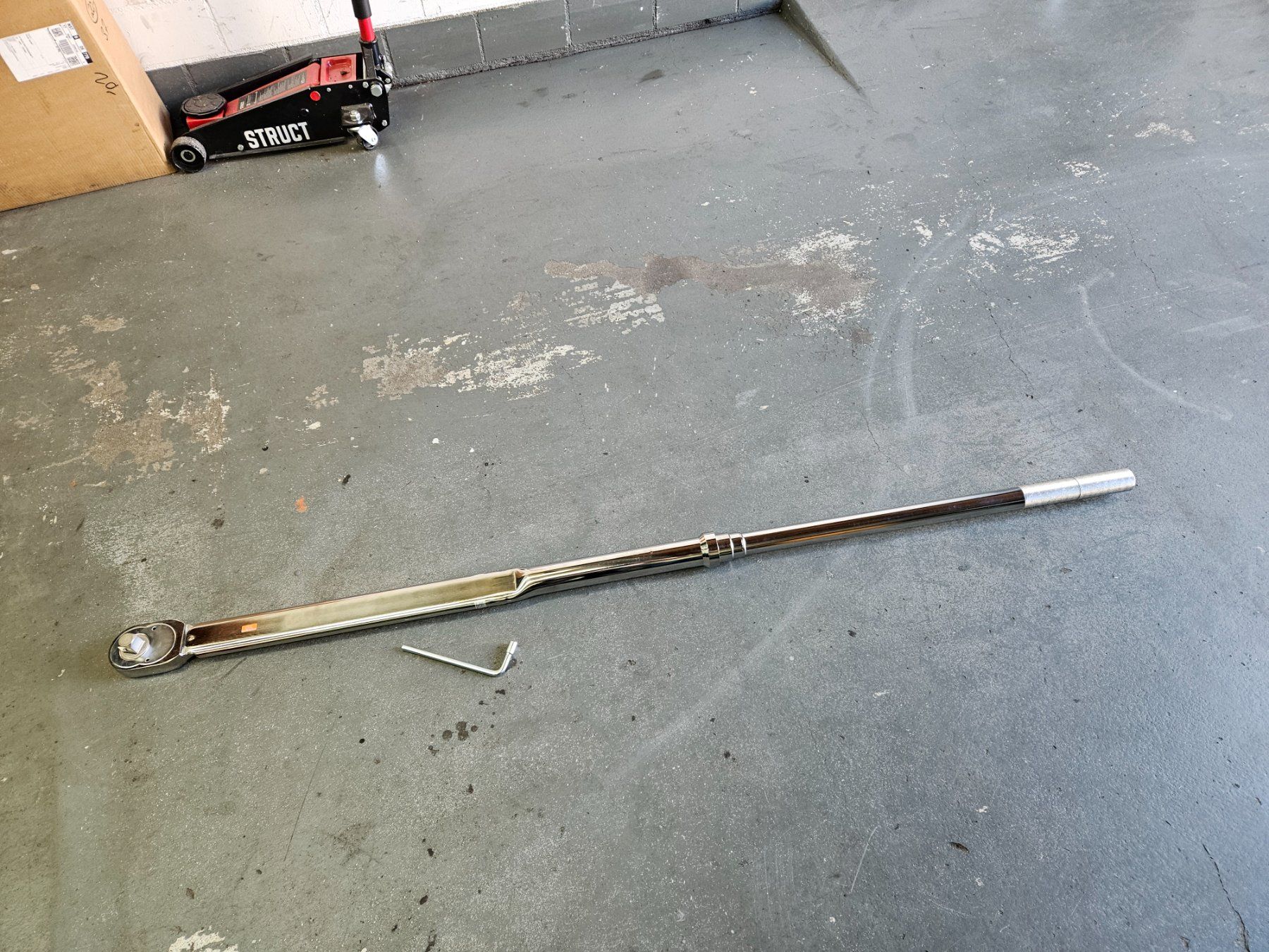 Alle Werkzeuge: DREHMOMENTSCHLÜSSEL TOHNICHI QLE 1400N – Gebraucht aus Winterthur von ThomasVtec 1