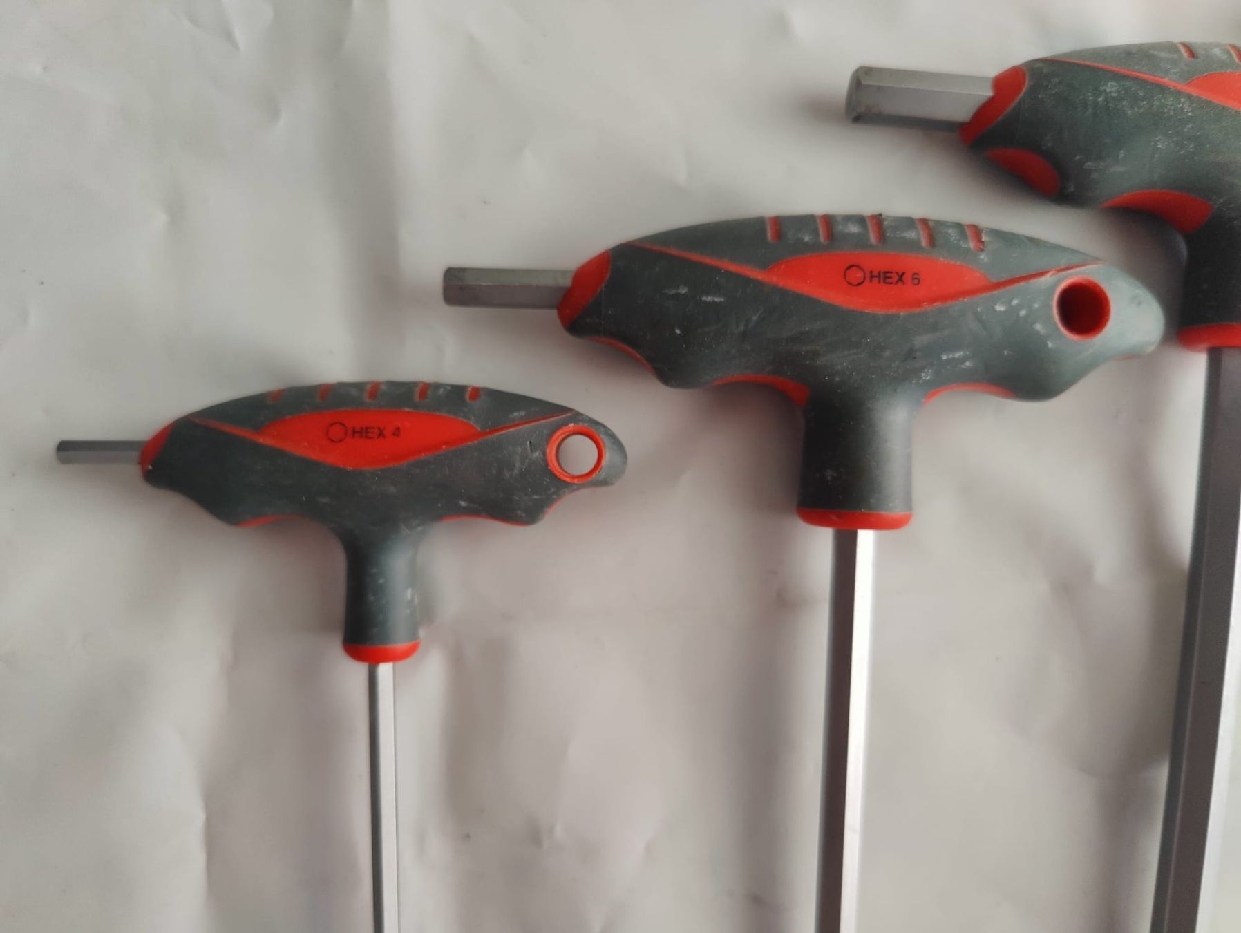 Alle Werkzeuge: T-Griff Schraubendreher Set – Gebraucht aus Buochs von Russi96