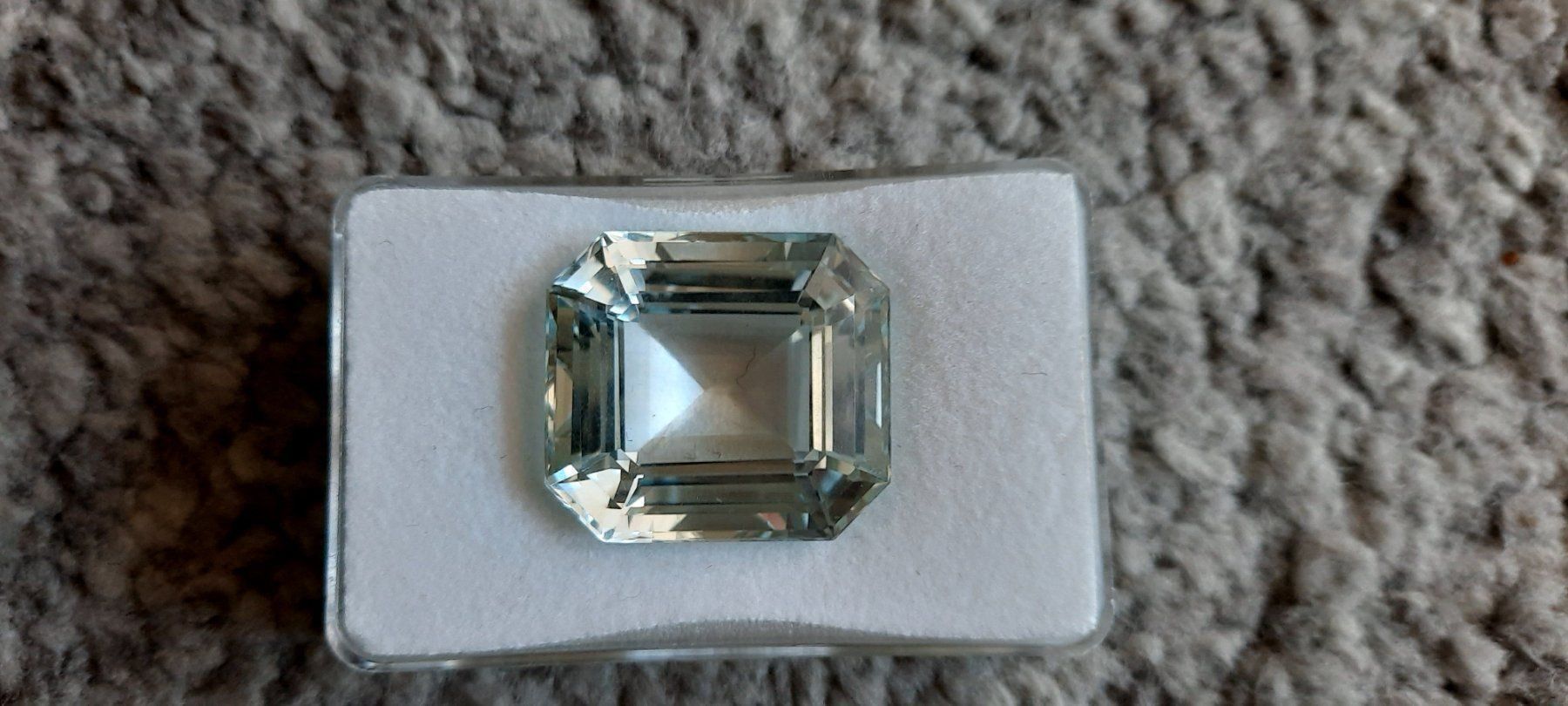 Pietre preziose: Topaze 68.41 ct – Nuovo (secondo la descrizione) da Russin venduto da Lola2115