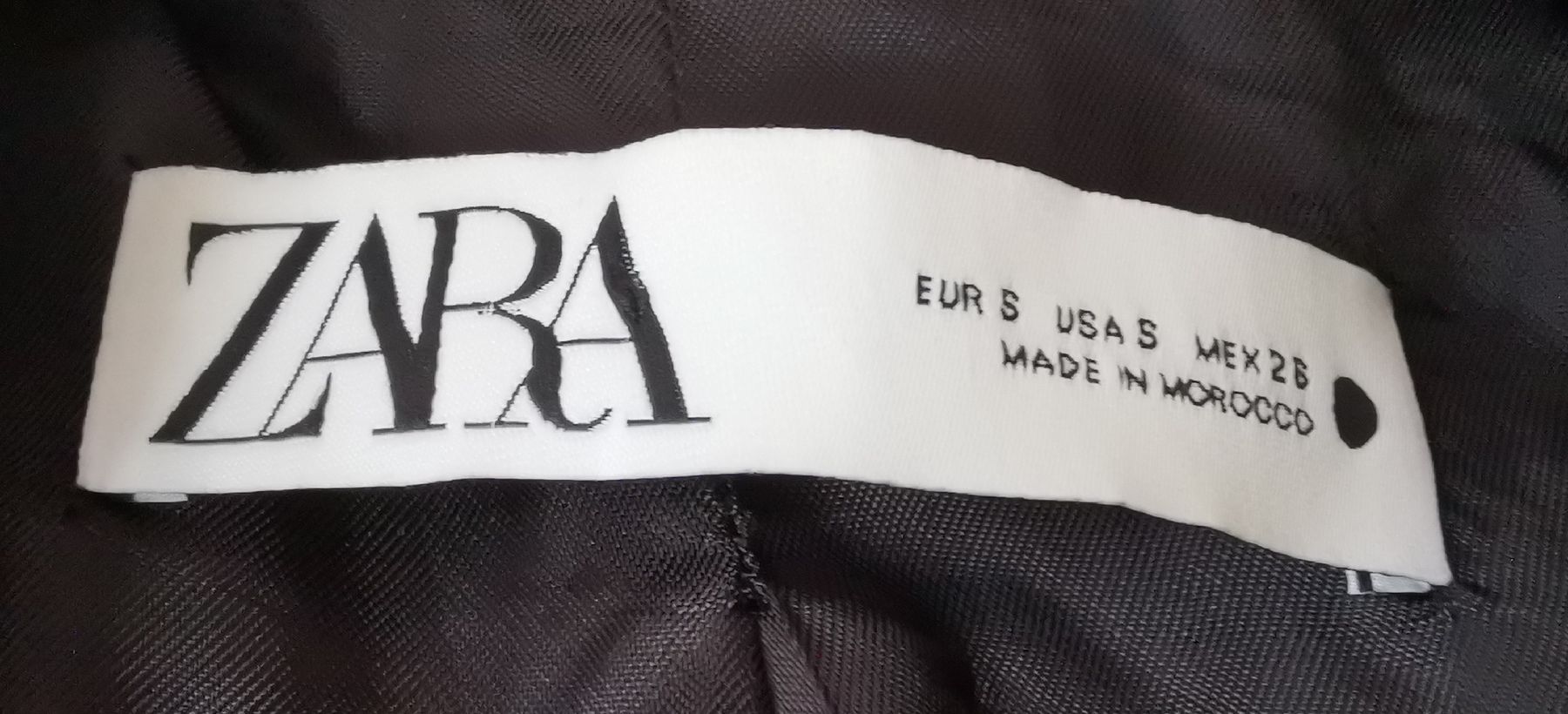 Zara Giacche: Zara Karo Boucle Blazer  – Usato da Uerikon venduto da pink_flamingo 4