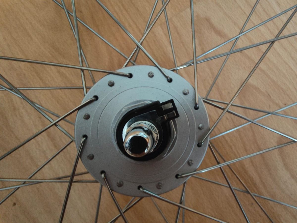 Pneus & Kompletträder: Vorderrad 26 Zoll silber mit Nabendynamo – Neu und originalverpackt aus Birmensdorf ZH von The_Bike_World 3