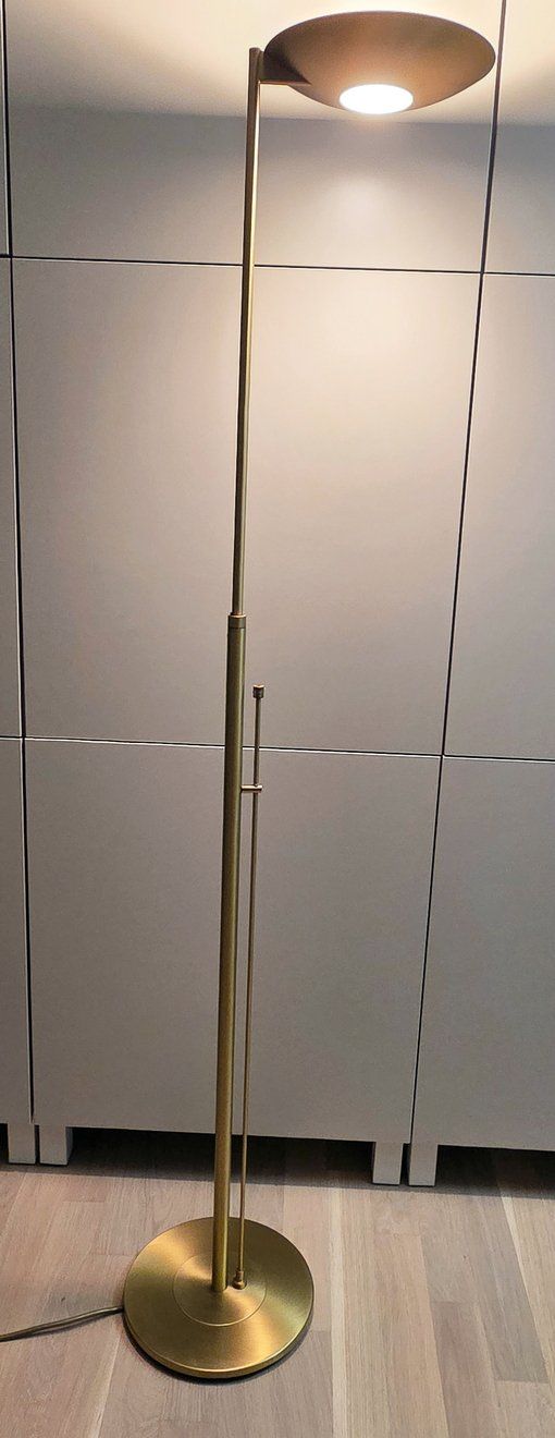 Lampen: Knapstein Stehleuchte / Leseleuchte - Designklassiker – Gebraucht aus Zürich von Numark 1