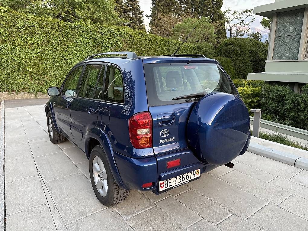 Autos: Toyota RAV-4 2.0l Automatik  – Gebraucht aus Oberdiessbach von den_nw9w 2