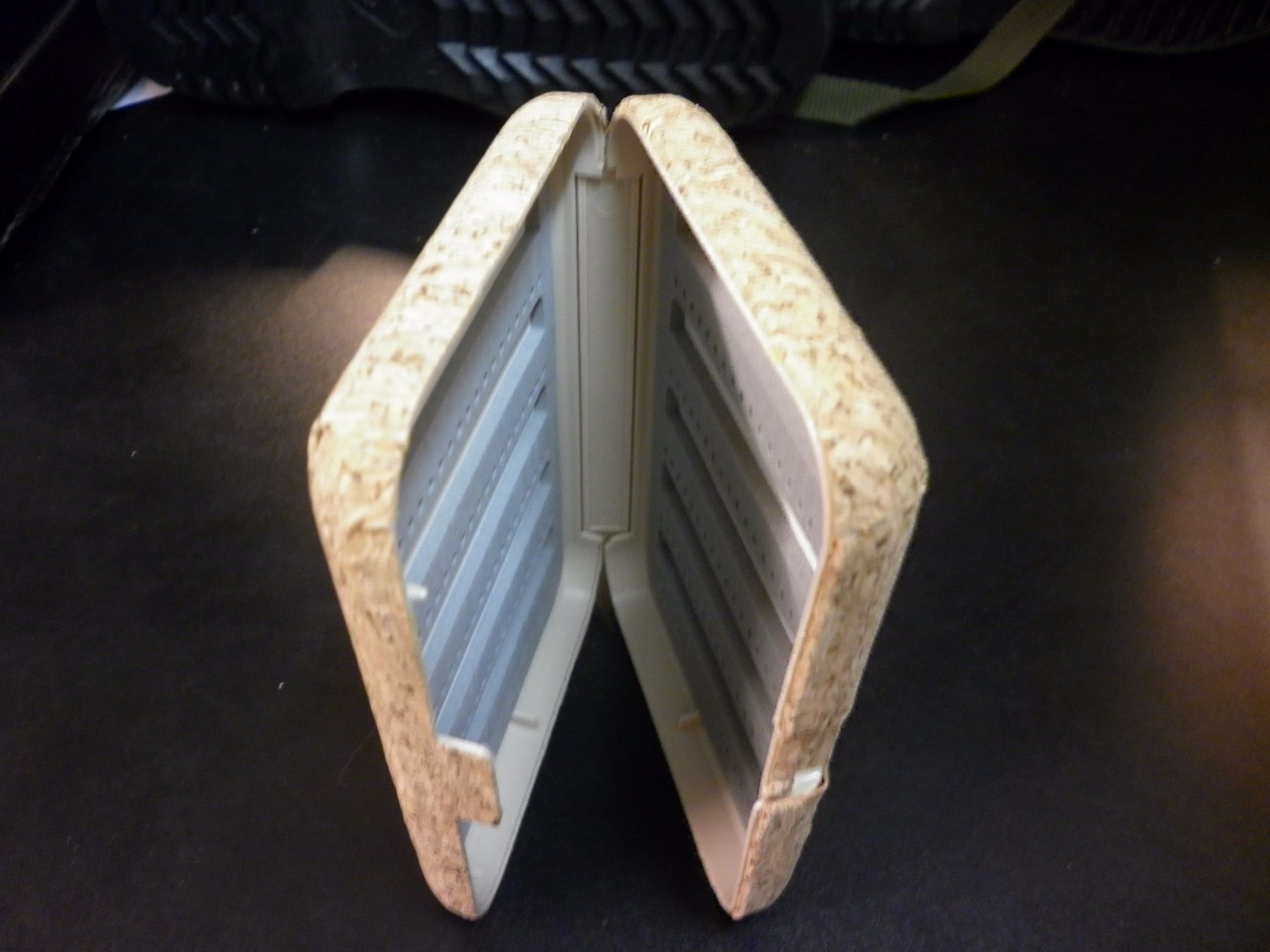 Accessoires: (COPIE) CORK Fly Box – Neuf (Voir description) à Fribourg par versus702 2