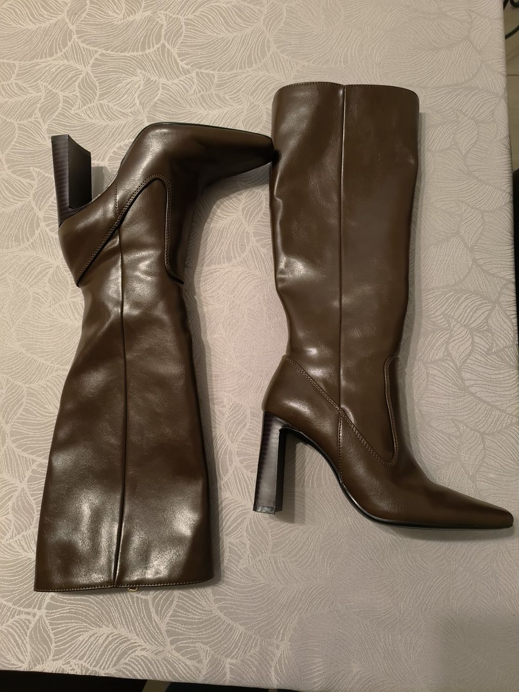 Zara Scarpe da donna: Stiefel Zara – Usato da Emmenbrücke venduto da CarolinaK01