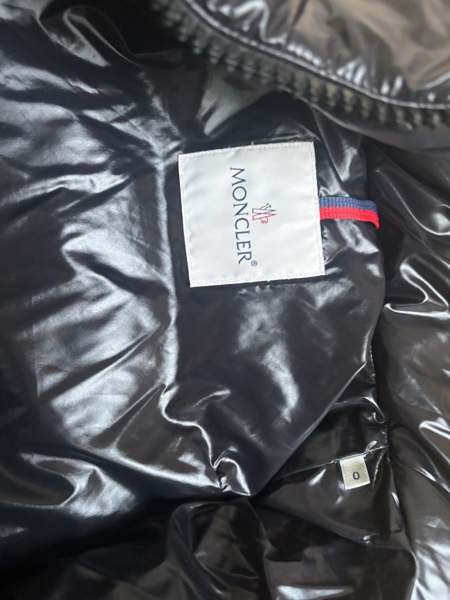 Moncler Jacken: Moncler jacket  – Neu (gemäss Beschreibung) aus St-Sulpice VD von tan_s88q 4