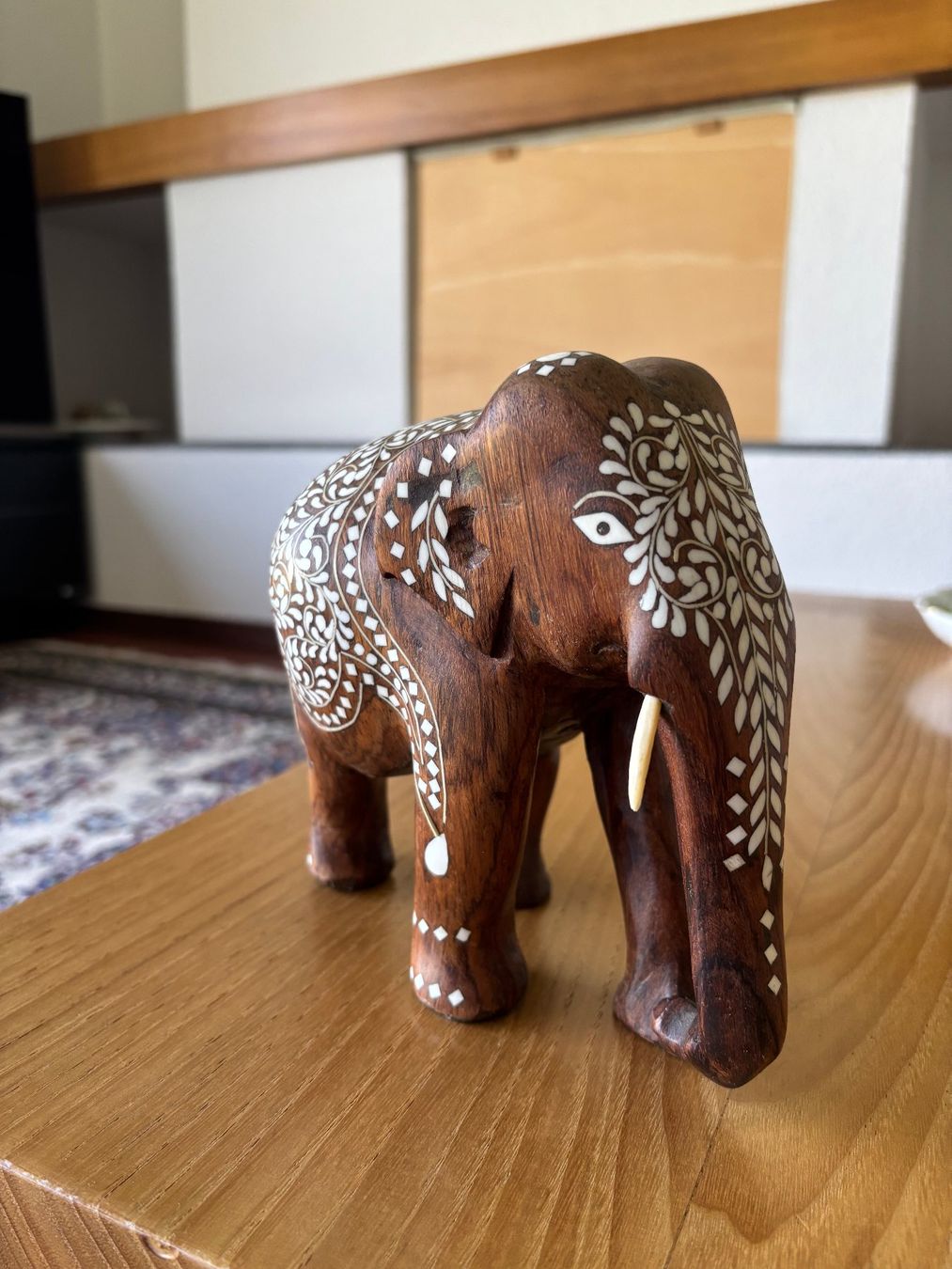 Statuette: Elefantino incastonato con avorio. – Usato da Camorino venduto da lio_s9ld